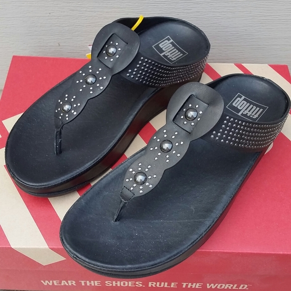 Fitflop Shoes - Fitflop Boho black leather thong sandal, 7